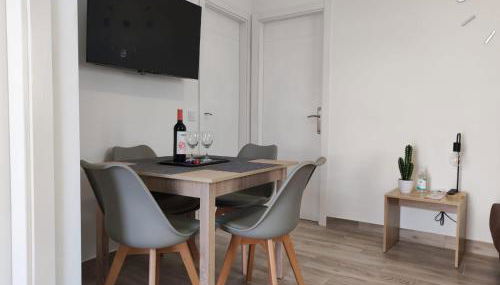 CASA PIRÁMIDE 2. Terraza WiFi y Parking Privado - Foto 3