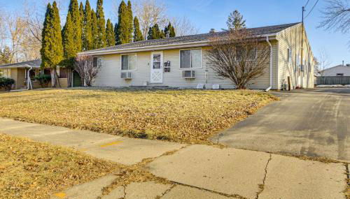 2 Mi to Dwtn Green Bay Ideally Located Townhome! - Foto 3