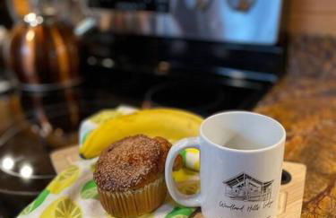 Fully Stocked Cabin Retreat w/ Game Room & Pond! - Foto 55