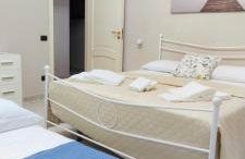 "Sweet Home" - Photo 34