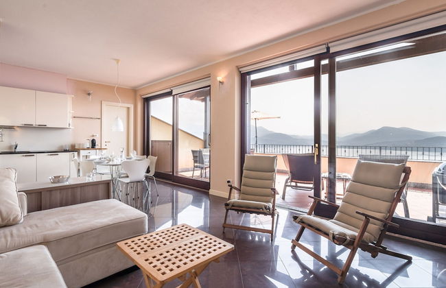 Apartment in Oggebbio With Pool & Terrace - Foto 9