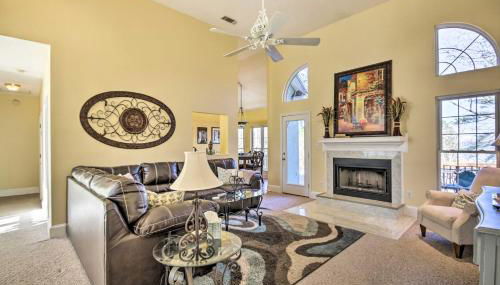 Luxe Lake House with Pool and Dock on Deep Water Cove! - Foto 5