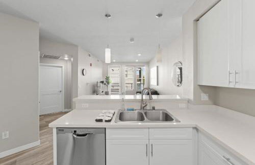 Chic Apt with Jacuzzi, Pool Nr Casino & Shopping - Foto 17