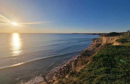 Apartamento con terraza en primera línea de playa - Foto 33