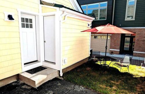 Walkable Elmwood Cottage, No Chores 2Bath 2BR 1Car - Foto 13