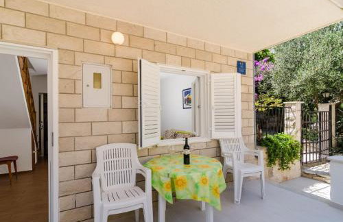 Holiday Home Jasenka Trstenik - Duplex One Bedroom Apartment with Terrace and Side Sea View - Foto 1