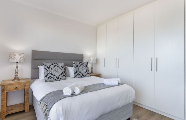 Portico 704 - Photo 9