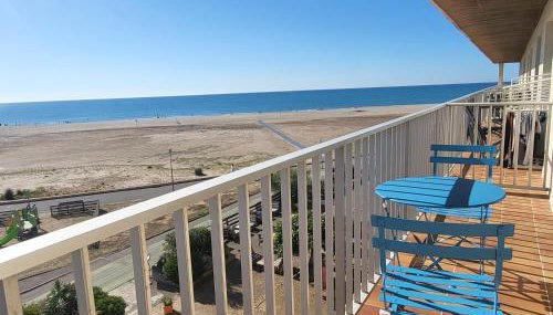 T2 sur la plage de Saint Pierre la mer ! - Photo 1