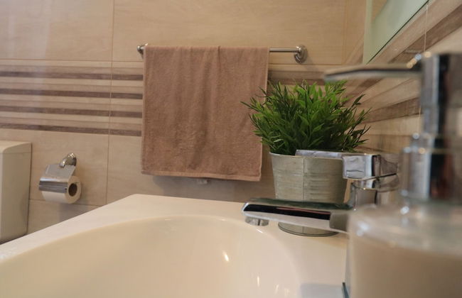 Stunning Apartment for 7 Close to Several Beaches - Foto 15