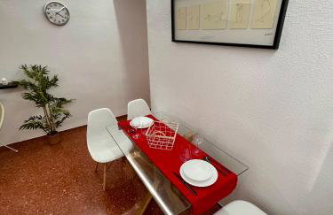 Amplio apartamento familiar con parking privado en pleno centro de Córdoba - Foto 4