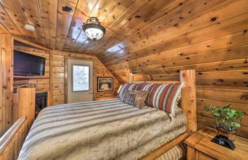 Alpine Adventures Cozy Log Cabin with Deck and Views! - Foto 19
