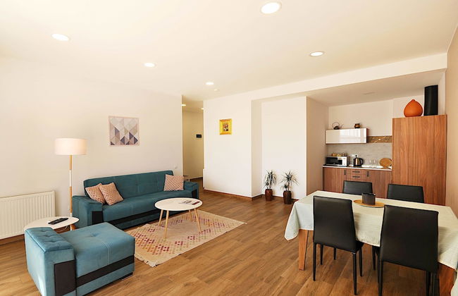 BFG Suites Apartments - Photo 8