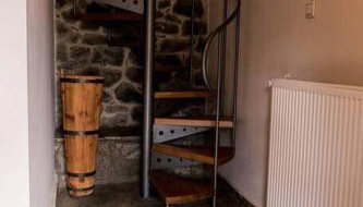 Πέτρινη κατοικία με υπέροχη θέα στο όρος Κόζιακα. - Foto 2