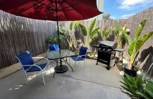 MAGICAL Xcape, POOLS-SPA, WALK 2 DISNEY, CENTRAL AC-HEAT, FULLY EQUIPPED, 2 FREE PARKING SPACES, OWNER MGMT - Foto 25