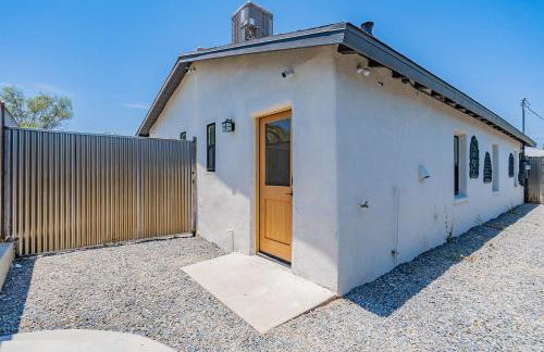 Downtown Bungalow -Duplex - EV Charger - Foto 24