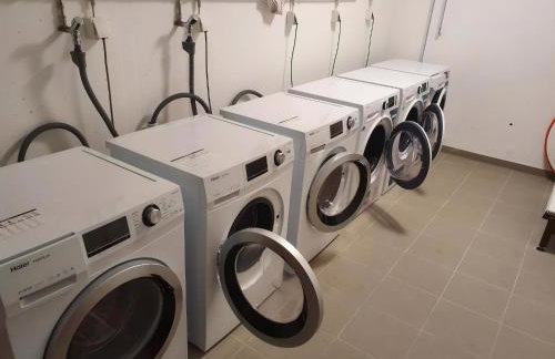FeWo Auszeit am Lift I Direkt an der Skipiste I Whirlpool-Wanne I Tiefgaragenstellplatz I 2min zum Wanderweg - Foto 25