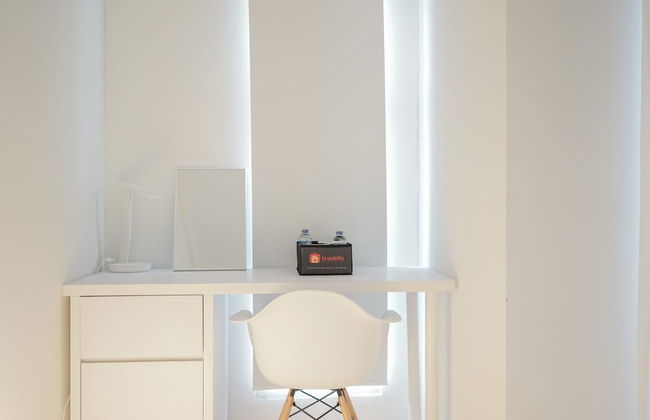 Cozy Studio Apartment at Ayodhya Residences By Travelio - Foto 8