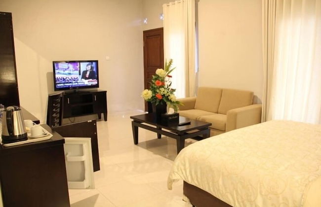 The Radiant Villa's & Function Hall - Photo 9