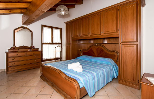 2 bedroom Apartment in Bardolino with swimming pool and garden - Photo 9