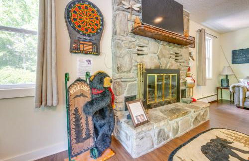 Private Hot Tub and Covered Deck Cozy Whittier Gem - Foto 6