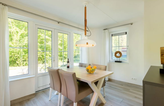 Luxurious, Stately Villa With Patio Heater, in a Holiday Park 1km From the Beach - Foto 8