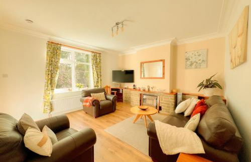 3 Bedroom House by Brookland Stays Serviced Accommodation Short Lets Leeds - Foto 10