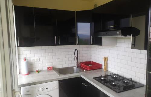 Studio 3F - Photo 10