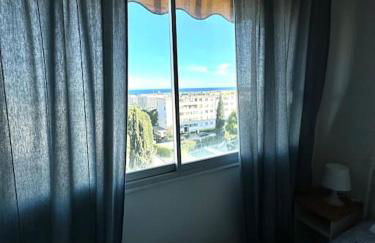 Joli 2 pièces - Proche aéroport - Terrasse vue mer - Foto 5