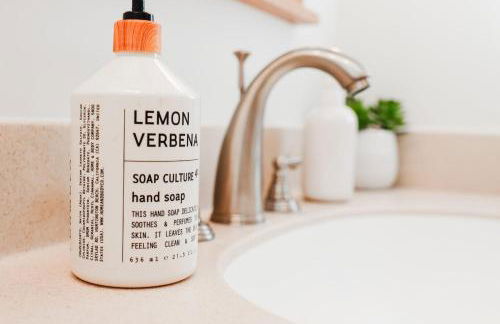 NEWLY REMODELED FOUR BEDROOM All SEASON CONDO W MOUNTAIN VIEWS - Foto 25