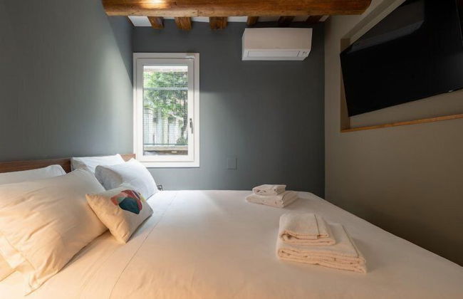 Venice Jewel Canal View - Photo 4