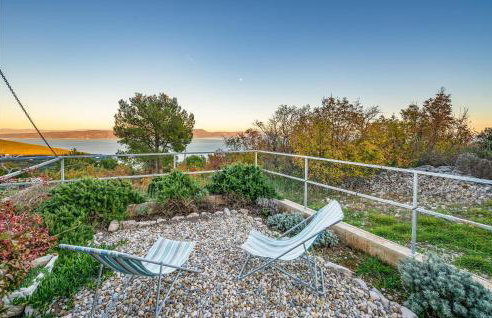 Stunning Apartment In Gondolici - Foto 9