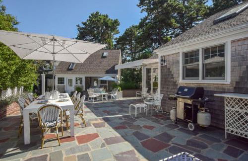 Designed for vacation Easy 0 3 mi walk to Grey Neck Beach - Photo 25