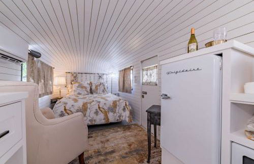 Charming Luxurious Airstream Beautifully Design with Indoor Bath in Texas - Foto 12