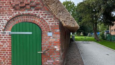 Oolt Huus No 1 I exklusives Wohnen im denkmalgeschützten Reetdachhaus - Foto 3