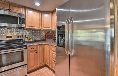 Cozy Cabin with Sunroom and Cacapon River Access! - Foto 9