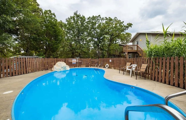 Tranquil Woods Retreat Branson - Photo 1