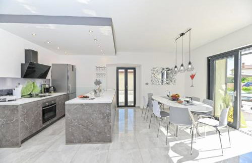 Luxury Villa Ivy - Photo 2