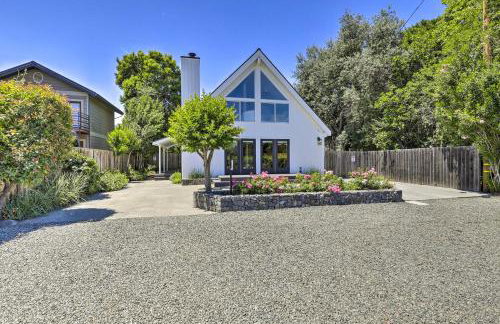 Luxe Wine Country Getaway with Vineyard Views - Foto 36