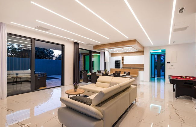 Luxury Villa With Private Indoor and Outdoor Pool - Foto 12