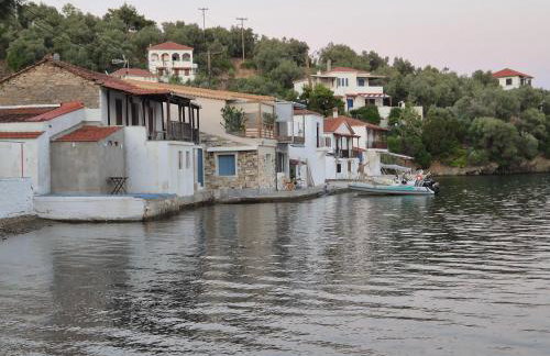 Trikeri Inn - Photo 51