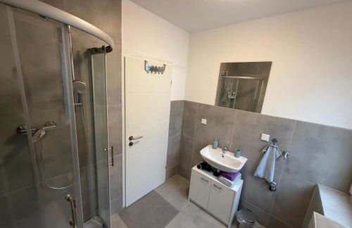 Sleep & Go Deluxe 3 Apartment nähe Düsseldorf - Photo 8