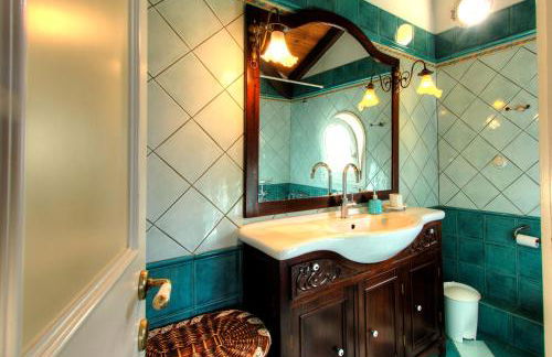 The Red Bougainvillea Apartments - Foto 2