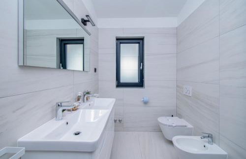 Villa Vala with a large yard near Pula - by Istrabook - Foto 51