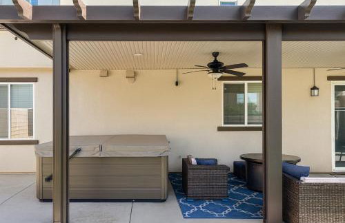 Spacious Modern Home in Sierra Lakes Fontana - Photo 46