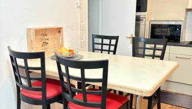 La Villa Louana 1 Appartement 160m2 sobriété,élégance en cœur de ville - Foto 2