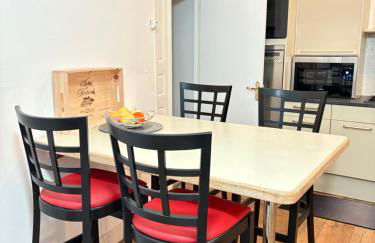 La Villa Louana 1 Appartement 160m2 sobriété,élégance en cœur de ville - Foto 2