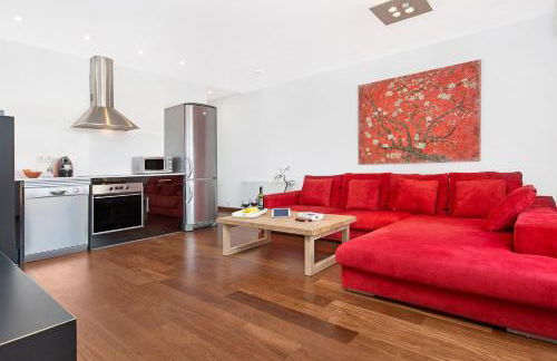 Atic Barcelona - Foto 3