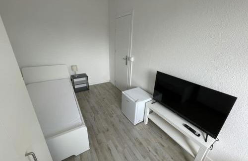 Am Ring Monteurzimmer Apartment Böhlen - Foto 10