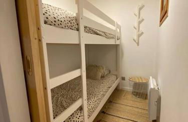 Appartement 4 pers grande terrasse vue pistes ski - Photo 10