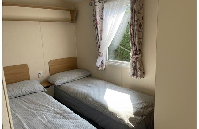 Caravan - Sleeps 6 & Parking - Foto 9